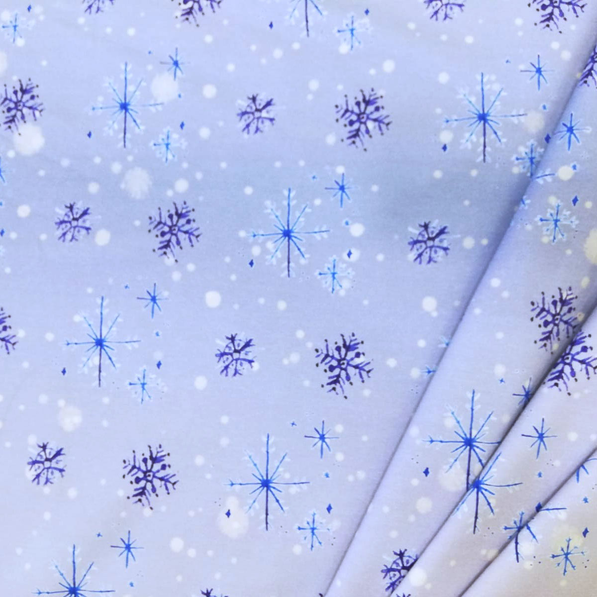 Sommersweat all over Print "Pinguin Snowflakes" Meterware